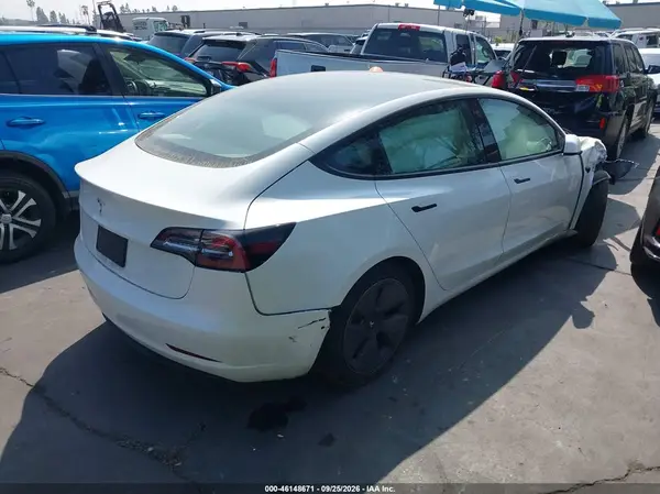 5YJ3E1EA7MF976919 — 2021 Tesla Model 3, фото 4 с аукциона IAAI, Передняя часть