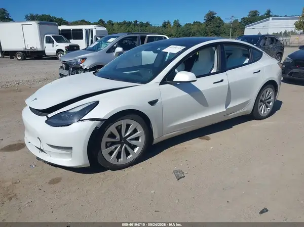 5YJ3E1EA4MF019261 — 2021 Tesla Model 3, фото 2 с аукциона IAAI, Передняя часть
