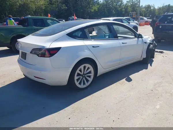5YJ3E1EA4MF019261 — 2021 Tesla Model 3, фото 4 с аукциона IAAI, Передняя часть