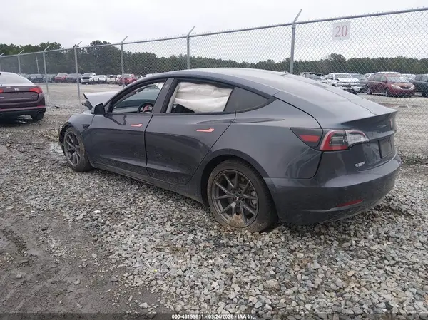 5YJ3E1EB0MF056719 — 2021 Tesla Model 3, фото 3 с аукциона IAAI, Передняя часть