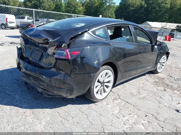 5YJ3E1EA1MF031836 — 2021 Tesla Model 3, фото 4 с аукциона IAAI, Передняя часть