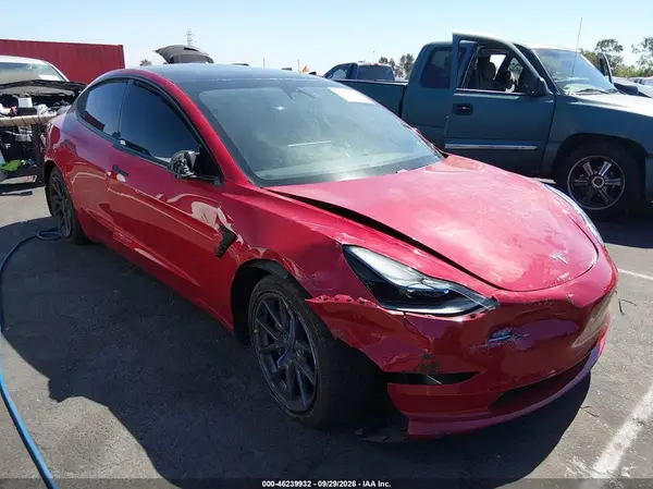5YJ3E1EB9MF874532 — 2021 Tesla Model 3, Правый бок (Right Side), фото до ремонта