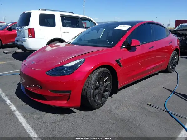 5YJ3E1EB9MF874532 — 2021 Tesla Model 3, фото 2 с аукциона IAAI, Правый бок