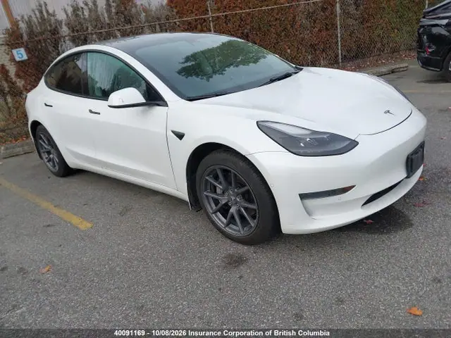 5YJ3E1EA1NF174335 — 2022 Tesla Model 3, Левый бок (Left Side), фото до ремонта