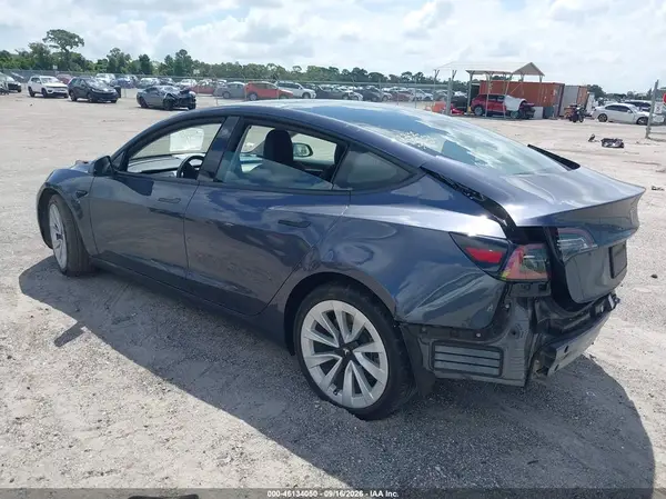 5YJ3E1EA7NF329311 — 2022 Tesla Model 3, фото 3 с аукциона IAAI 14.10.2026, Задняя часть