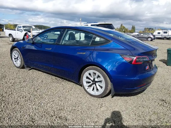 5YJ3E1EB4NF108905 — 2022 Tesla Model 3, фото 3 с аукциона IAAI, Правый бок