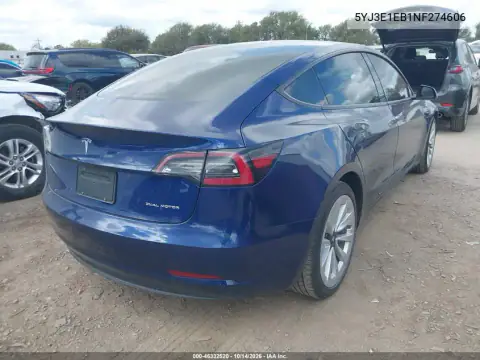 5YJ3E1EB1NF274606 — 2022 Tesla Model 3, фото 4 с аукциона IAAI, Сзади слева
