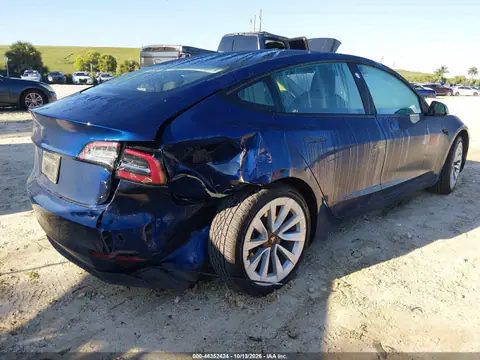 2022 Tesla Model 3 Rear-Wheel Drive VIN 5YJ3E1EA8NF188992 фото 4
