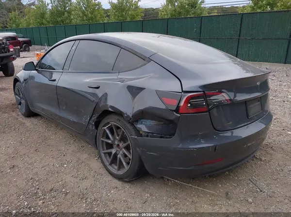 5YJ3E1EA5PF625320 — 2023 Tesla Model 3, фото 3 с аукциона IAAI, LEFT & RIGHT SIDE
