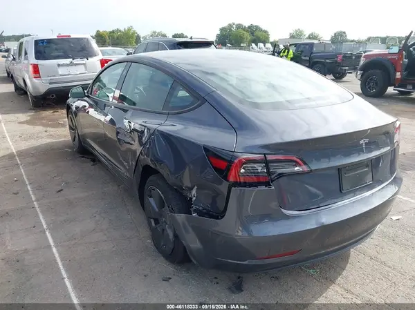 5YJ3E1EA1PF692237 — 2023 Tesla Model 3, фото 3 с аукциона IAAI 12.10.2026, Левый бок