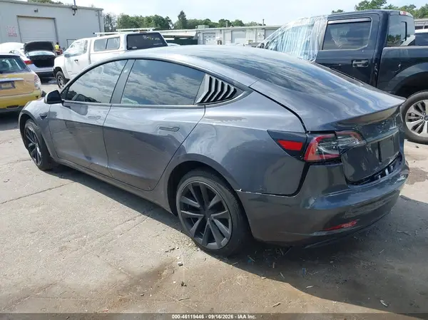 5YJ3E1EA2PF403558 — 2023 Tesla Model 3, фото 3 с аукциона IAAI 13.10.2026, Задняя часть справа