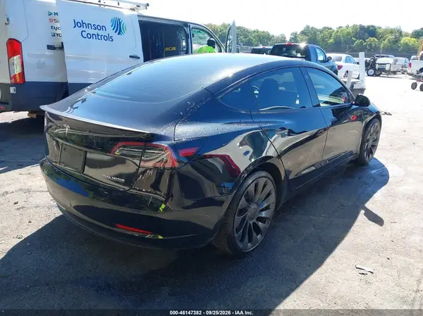 5YJ3E1EC9PF594929 — 2023 Tesla Model 3, фото 4 с аукциона IAAI, Левый бок