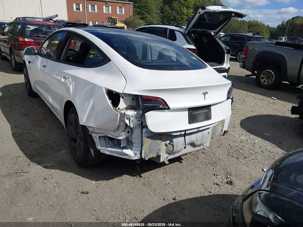 5YJ3E1EA3PF504172 — 2023 Tesla Model 3, фото 3 с аукциона IAAI, Задняя часть слева