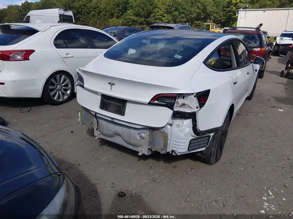 5YJ3E1EA3PF504172 — 2023 Tesla Model 3, фото 4 с аукциона IAAI, Задняя часть слева