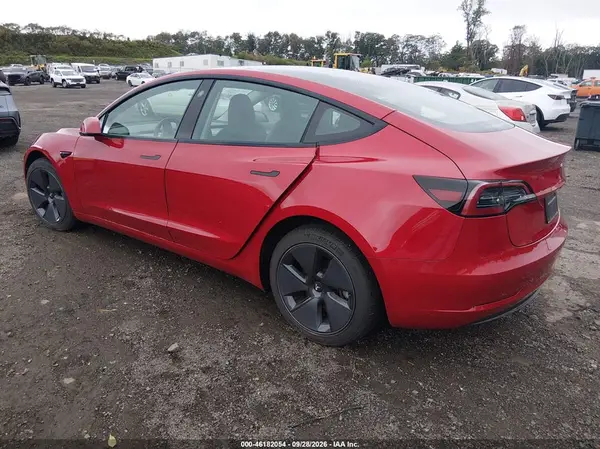 5YJ3E1EA6PF645432 — 2023 Tesla Model 3, фото 3 с аукциона IAAI, Подтопление