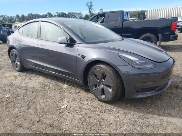 5YJ3E1EA9PF669014 — 2023 Tesla Model 3, Подтопление (Flood), фото до ремонта