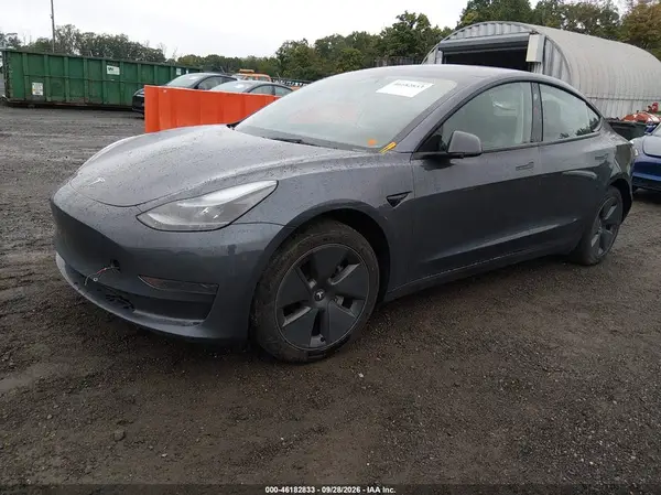5YJ3E1EA5PF625043 — 2023 Tesla Model 3, фото 2 с аукциона IAAI 09.10.2026, Подтопление