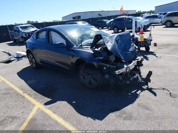 5YJ3E1EA5PF662299 — 2023 Tesla Model 3, Передняя часть (Front End), фото до ремонта