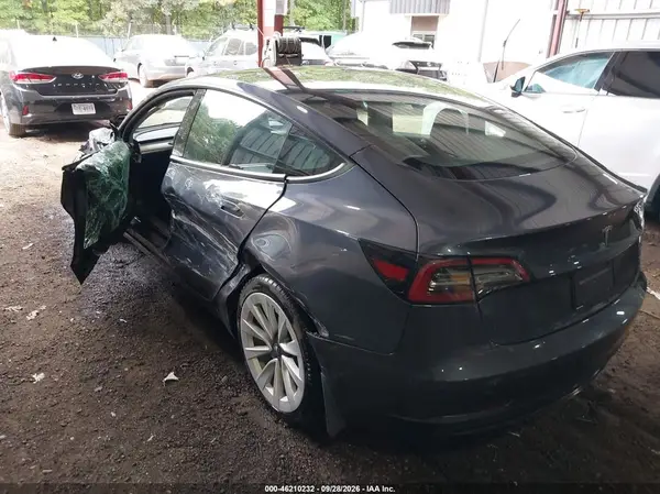 5YJ3E1EA5PF512760 — 2023 Tesla Model 3, фото 3 с аукциона IAAI, Левый бок