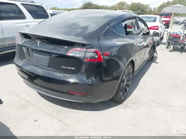 5YJ3E1EC4PF592893 — 2023 Tesla Model 3, фото 4 с аукциона IAAI, Передняя часть