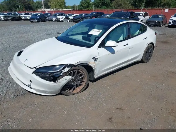 5YJ3E1EB0RF754092 — 2024 Tesla Model 3, фото 2 с аукциона IAAI 14.10.2026, Передняя часть