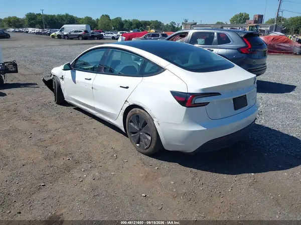 5YJ3E1EB0RF754092 — 2024 Tesla Model 3, фото 3 с аукциона IAAI 14.10.2026, Передняя часть