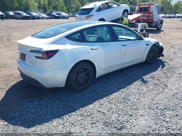 5YJ3E1EB0RF754092 — 2024 Tesla Model 3, фото 4 с аукциона IAAI 14.10.2026, Передняя часть