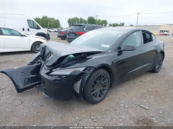 5YJ3E1EBXRF754794 — 2024 Tesla Model 3, фото 2 с аукциона IAAI 30.09.2026, Передняя часть