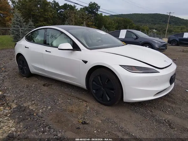 5YJ3E1EB5RF844547 — 2024 Tesla Model 3, Подтопление (Flood), фото до ремонта