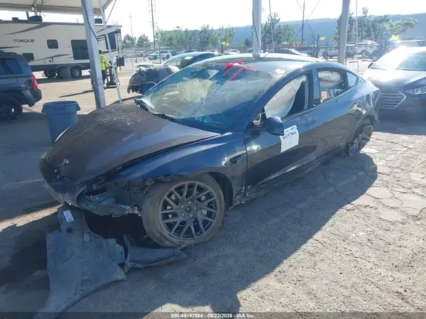 5YJ3E1EB6RF813341 — 2024 Tesla Model 3, фото 2 с аукциона IAAI, Повреждения со всех сторон