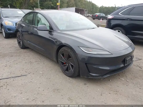 5YJ3E1ET1RF858289 — 2024 Tesla Model 3, Задняя часть (Rear), фото до ремонта