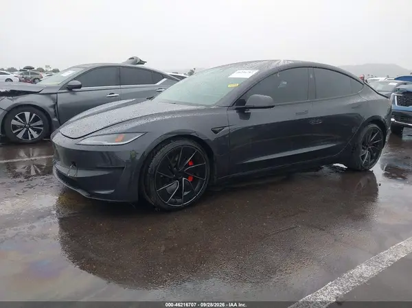 5YJ3E1ET6RF821562 — 2024 Tesla Model 3, фото 2 с аукциона IAAI 13.10.2026, Задняя часть