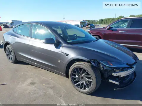 5YJ3E1EA1RF831625 — 2024 Tesla Model 3, Передняя часть, фото до ремонта