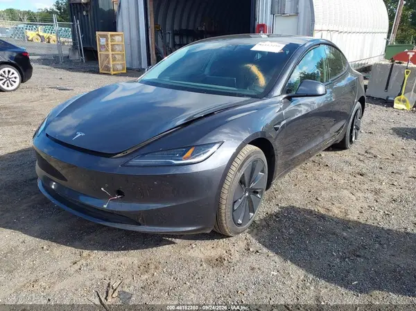 5YJ3E1EA7SF040277 — 2025 Tesla Model 3, фото 2 с аукциона IAAI, Подтопление