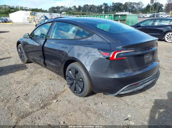 5YJ3E1EA7SF040277 — 2025 Tesla Model 3, фото 3 с аукциона IAAI, Подтопление