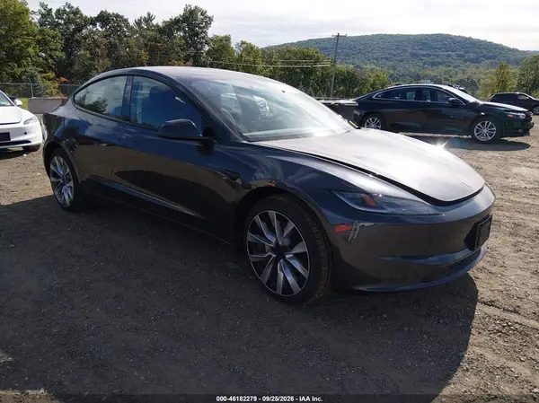 5YJ3E1EA1SF040680 — 2025 Tesla Model 3, Подтопление (Flood), фото до ремонта