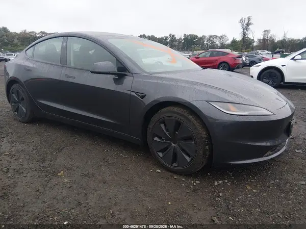5YJ3E1EB1TF125917 — 2026 Tesla Model 3, Подтопление (Flood), фото до ремонта