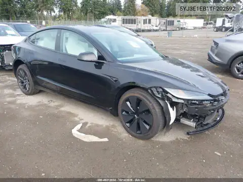 5YJ3E1EB1TF202592 — 2026 Tesla Model 3, Передняя часть, фото до ремонта