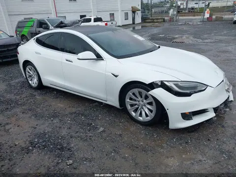 5YJSA1E20HF200475 — 2017 Tesla Model S 100D/60D/75D/90D/P100D, Передняя часть (Front End), фото до ремонта