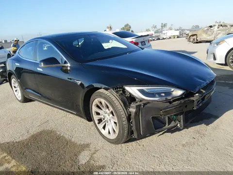 5YJSA1E17HF209701 — 2017 Tesla Model S 60/75, Передняя часть (Front End), фото до ремонта