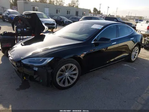 2017 Tesla Model S 60/75 VIN 5YJSA1E17HF209701 фото 2