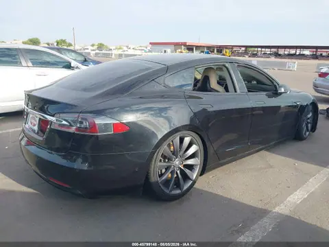 2016 Tesla Model S 60d/70d/75d/85d/90d VIN 5YJSA1E21GF152158 фото 4