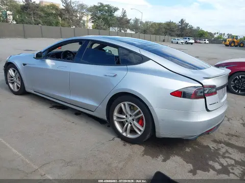 2015 Tesla Model S 70d/85d/p85d VIN 5YJSA1H27FFP71048 фото 3