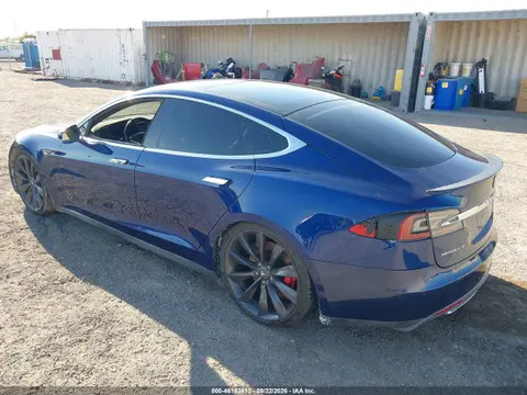 2015 Tesla Model S 85d/p85d VIN 5YJSA1E4XFF109180 фото 3