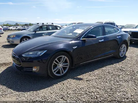 2014 Tesla Model S P85 VIN 5YJSA1H14EFP31998 фото 2