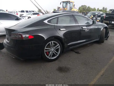 2014 Tesla Model S P85 VIN 5YJSA1H1XEFP45730 фото 4