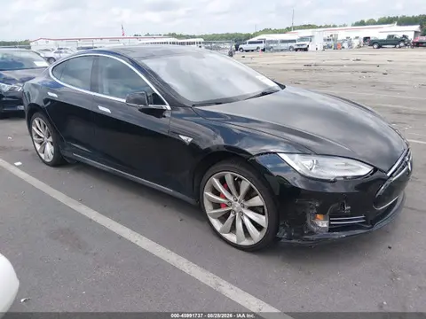 5YJSA1H16EFP37091 — 2014 Tesla Model S P85, Передняя часть справа (Right Front), фото до ремонта