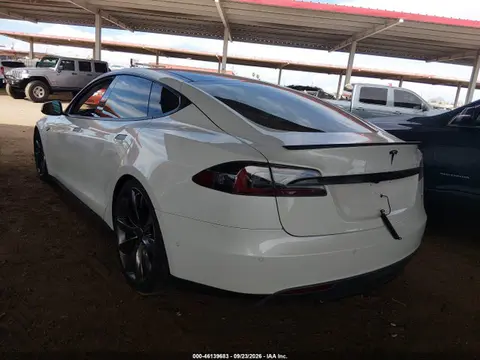 2014 Tesla Model S P85d VIN 5YJSA1H20EFP63470 фото 3