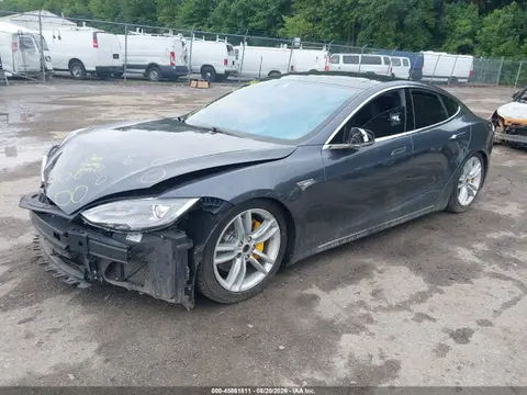 2016 Tesla MODEL S VIN 5YJSA1E25GF127781 фото 2