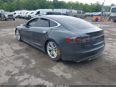 2016 Tesla MODEL S VIN 5YJSA1E25GF127781 фото 3